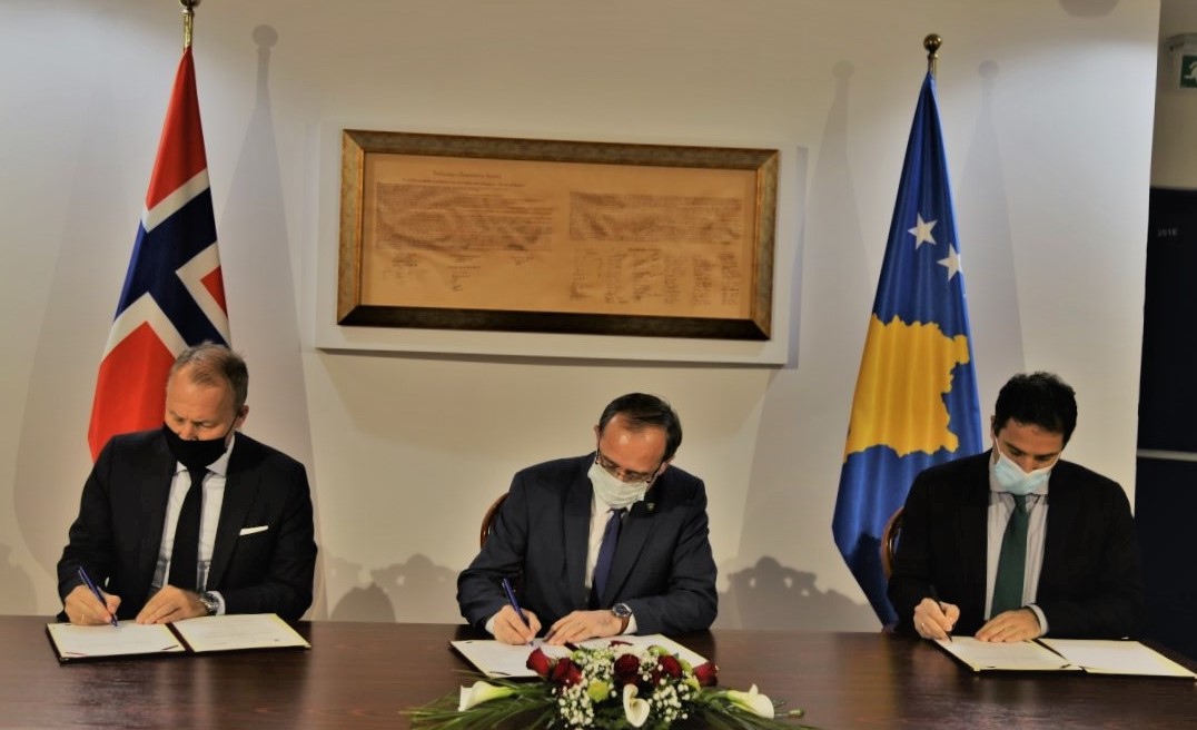 Grupi për Ballkan nënshkroi Memorandum Mirëkuptimi me Qeverinë e Kosovës dhe Ambasadën e Mbretërisë së Norvegjisë