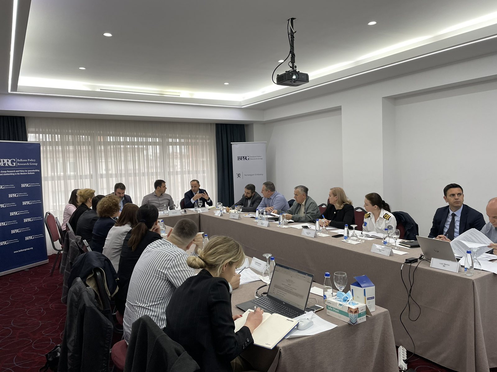 Grupi për Ballkan organizoi punëtorinë “Kosova në nismat rajonale: Korniza dhe Koordinimi Institucional”