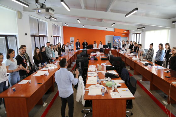 Balkanska grupa organizovala prvi trening izvršnog programa „Mladi u politici: Upravljanje i politički sistemi“ u 2022.