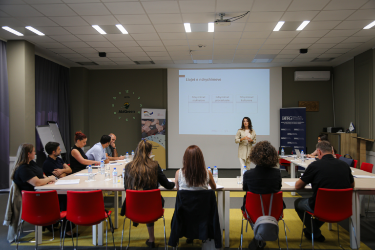 Sesioni i dytë i trajnimit të projektit ‘Ndërtimi i Kapaciteteve të Brendshme për Menaxhimin e Ndryshimeve Institucionale dhe Alokimin e Burimeve’ u realizua me sukses më 9, 10 dhe 11 Shtator.