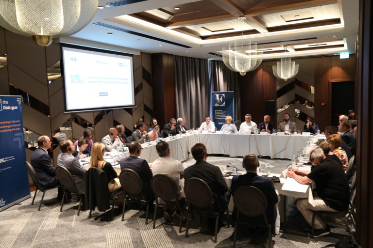 A new dialogue between Albanian and Serb representatives